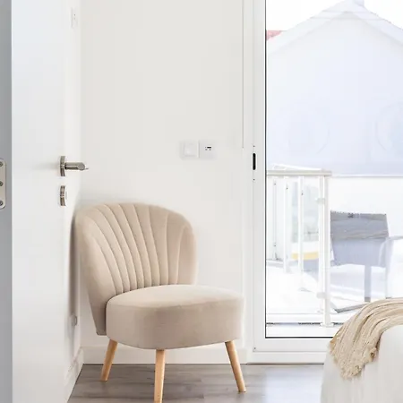 Aroeira Luxury Azul Villa, Lisboa, Beach, Surfing, Golf, Exploring, Hiking, Fishing *