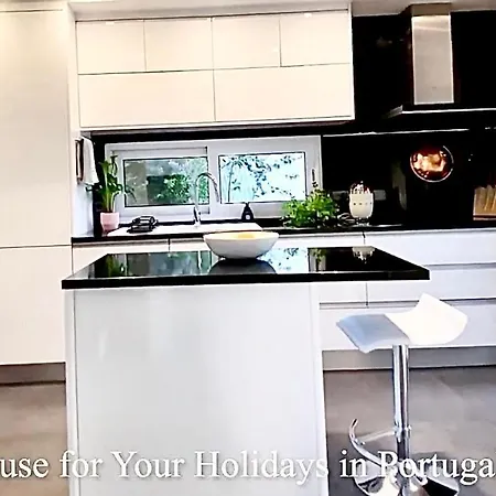 Aroeira Luxury Azul Villa, Lisboa, Beach, Surfing, Golf, Exploring, Hiking, Fishing Vila