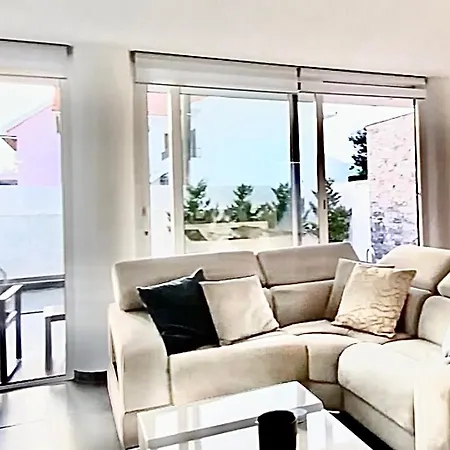 Aroeira Luxury Azul Villa, Lisboa, Beach, Surfing, Golf, Exploring, Hiking, Fishing Vila