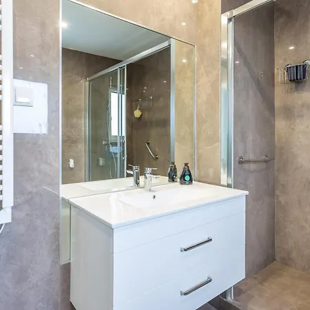 Aroeira Luxury Azul Villa, Lisboa, Beach, Surfing, Golf, Exploring, Hiking, Fishing Villa *