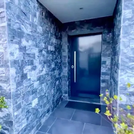 Aroeira Luxury Azul Villa, Lisboa, Beach, Surfing, Golf, Exploring, Hiking, Fishing * Charneca (Setubal)