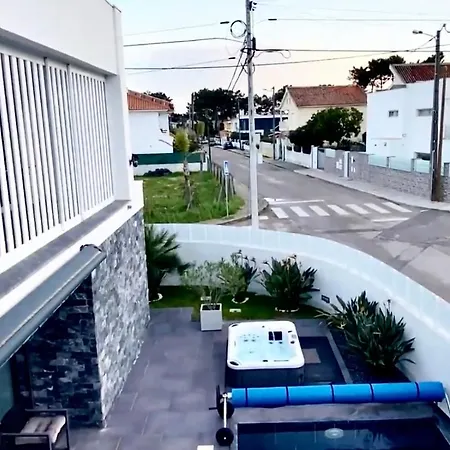 Aroeira Luxury Azul Villa, Lisboa, Beach, Surfing, Golf, Exploring, Hiking, Fishing *